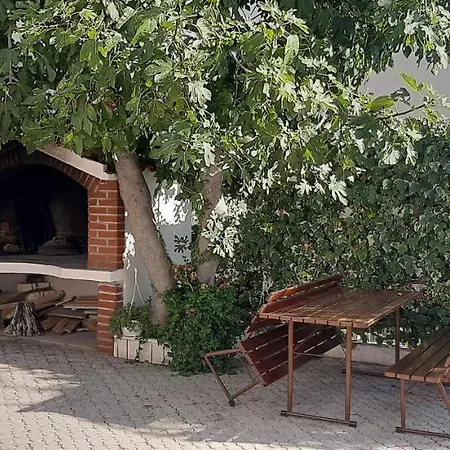 Apartman 5, First Floor