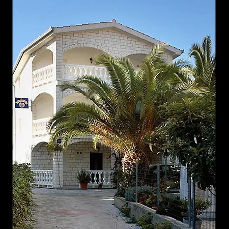 5, First Floor *